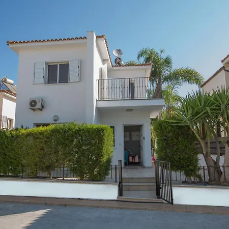 Charmante 3-schlafzimmer-villa Di12 Mit Privatem Pool By Interhome Holiday home