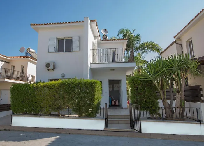 Charmante 3-schlafzimmer-villa Di12 Mit Privatem Pool By Interhome Holiday home