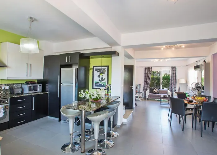 Charmante 3-schlafzimmer-villa Di12 Mit Privatem Pool By Interhome Holiday home Protaras