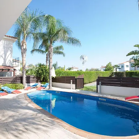 Charmante 3-schlafzimmer-villa Di12 Mit Privatem Pool By Interhome Casa vacanze Protaras