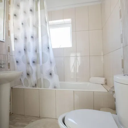 Charmante 3-schlafzimmer-villa Di12 Mit Privatem Pool By Interhome Feriehus Protaras